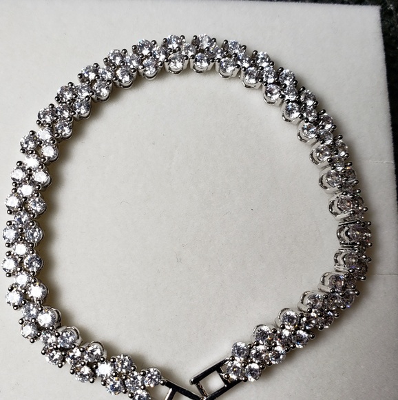 Jewelry - SPARKLE
